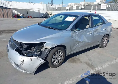 2010 Kia Forte Ex z USA, uszkodzony, nr VIN KNAFU4A2XA5218437